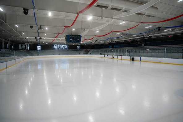 View Inside Edge Ice Arena / Wikipedia / LincolnLogs
Link: https://en.wikipedia.org/wiki/Edge_Ice_Arena#/media/File:The_Edge_Ice_Arena.jpg