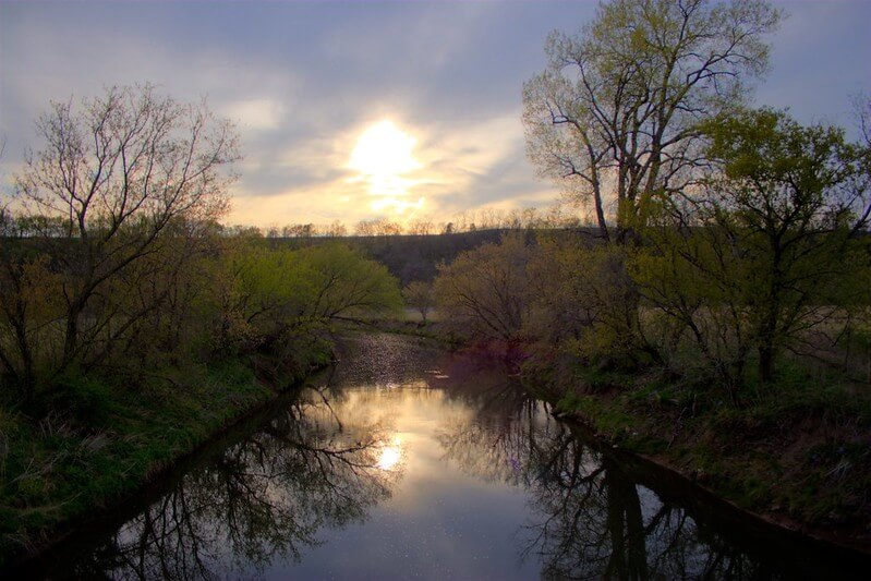 Sunset Over Galena River/ Flickr/ Joe Feyen
Link: https://flickr.com/photos/joefeyen/8465836996