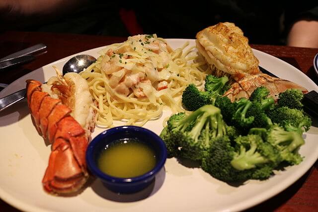 Lobster Lovers Dream at Red Lobster / Commons Wikimedia / Elsie Hui
Link: https://commons.wikimedia.org/w/index.php?search=red+lobster&title=Special:MediaSearch&go=Go&type=image