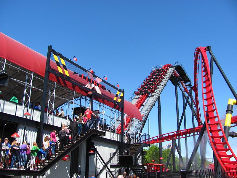 One of the rollercoasters in Six Flags Great America / Flickr / Jeremy Thompson
Link: https://flickr.com/photos/rollercoasterphilosophy/7200370330