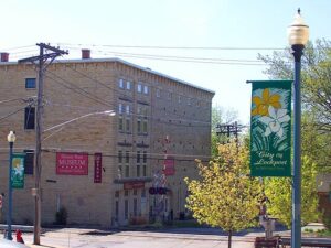 23 Museums in ILLINOIS (Historical, Scientific, & Artistic)
